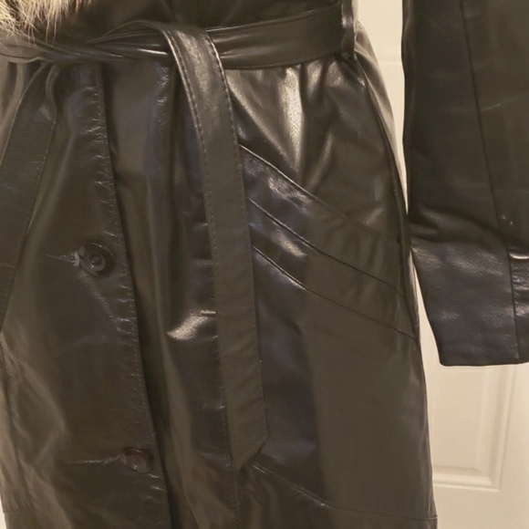 VINTANGE LEATHER & FUR MAXI COAT - Picture 4 of 11